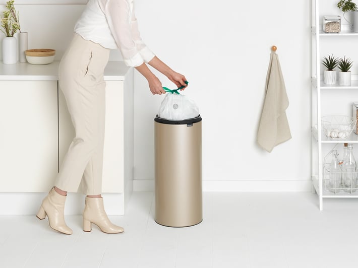 Кош за смет Brabantia Touch Bin New 30L, Metallic Gold