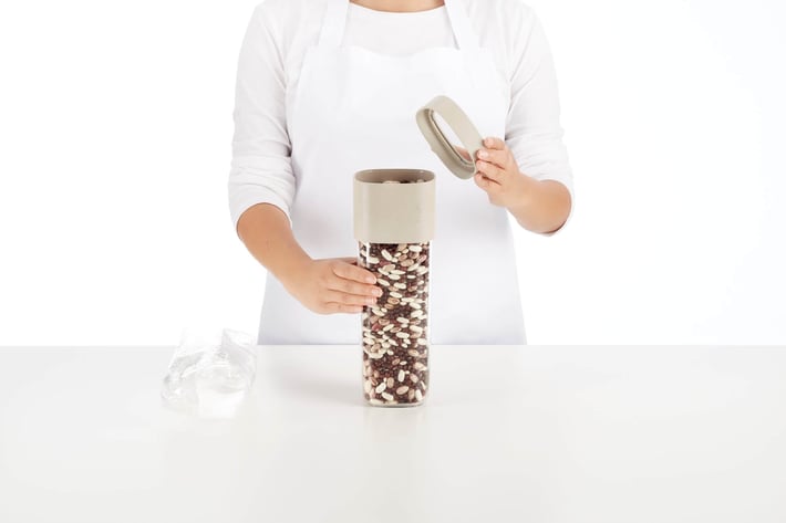 Буркан за съхранение с допълнителна приставка Lekue Green, 1.35-1.6L