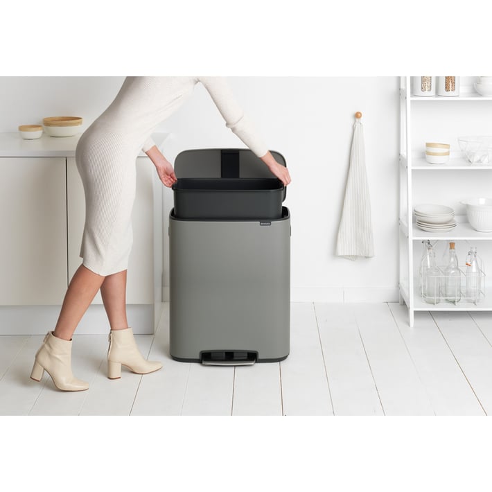 Кош за смет Brabantia Bo Pedal 60L, Mineral Concrete Grey