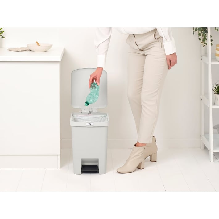 Кош за смет с педал Brabantia StepUp 25L, Light Grey