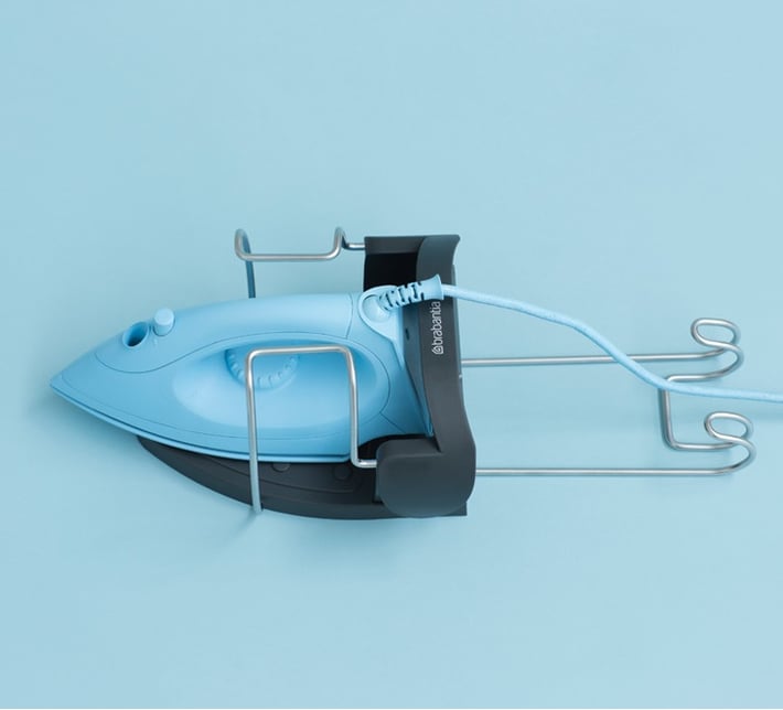 Стойка за съхранение на ютия Brabantia Cool Grey