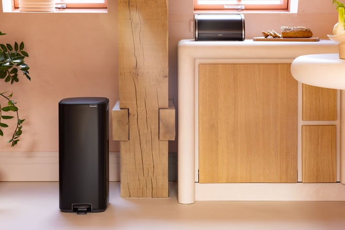 Coș de gunoi Brabantia Bo Pedal 30L, Matt Black