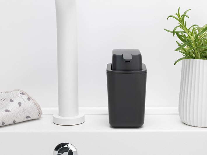 Дозатор за течен сапун Brabantia Dark Grey