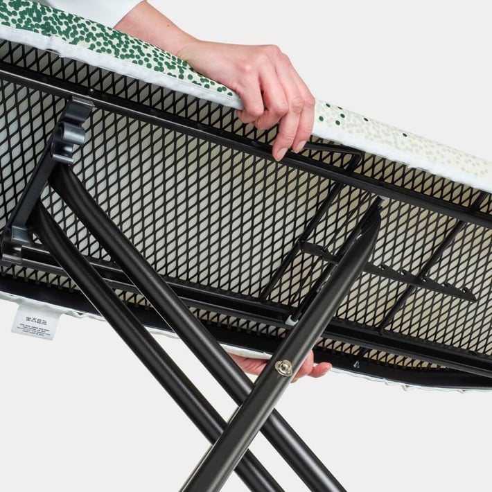 Маса за гладене Brabantia A 110x30cm с поставка за ютия, New Dawn