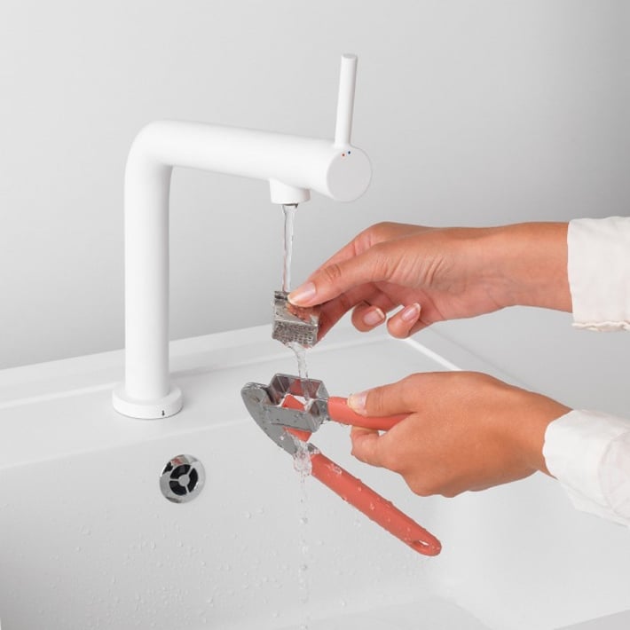 Преса за чесън Brabantia Tasty+ Terracotta Pink