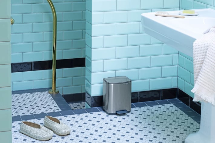 Coș de gunoi Brabantia Bo Pedal 7L, Matt Steel Fingerprint Proof