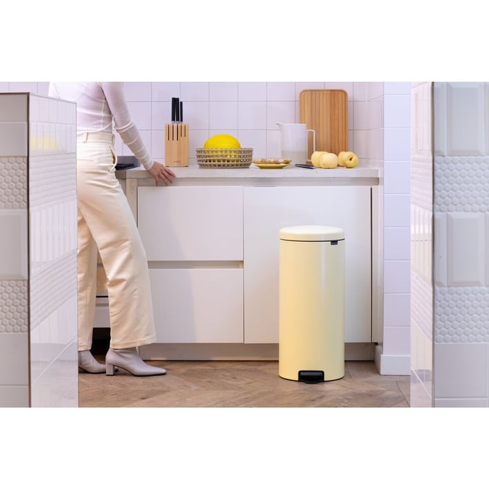 Кош за смет с педал Brabantia NewIcon 30L, Mellow Yellow