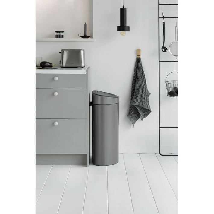 Кош за смет Brabantia Touch Bin New 40L, Platinum