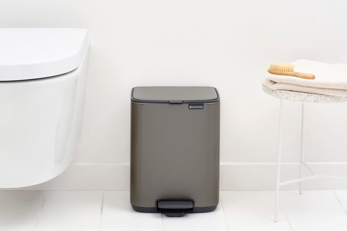 Coș de gunoi Brabantia Bo Pedal 7L, platină