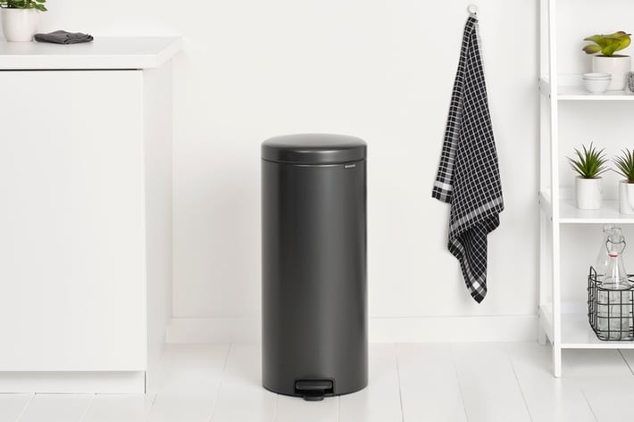 Кош за смет с педал Brabantia NewIcon 30L, Confident Grey