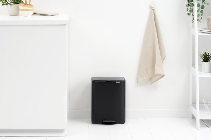 Coș de gunoi Brabantia Bo Pedal 12L, Matt Black