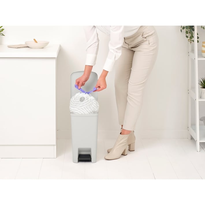 Кош за смет с педал Brabantia StepUp 16L, Light Grey