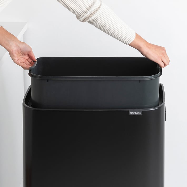 Bo Touch Bin Hi Brabantia, 60 litre, Plastic Bucket Matt Black