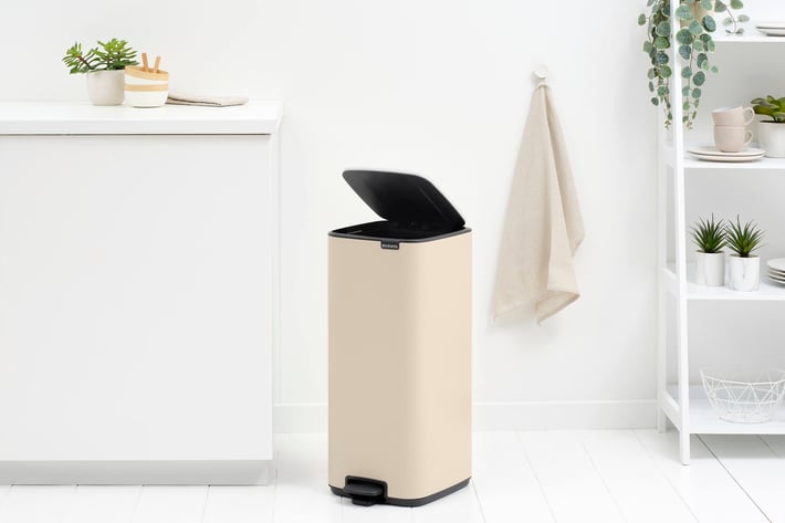 Coș de gunoi Brabantia Bo Pedal 30L, Soft Beige