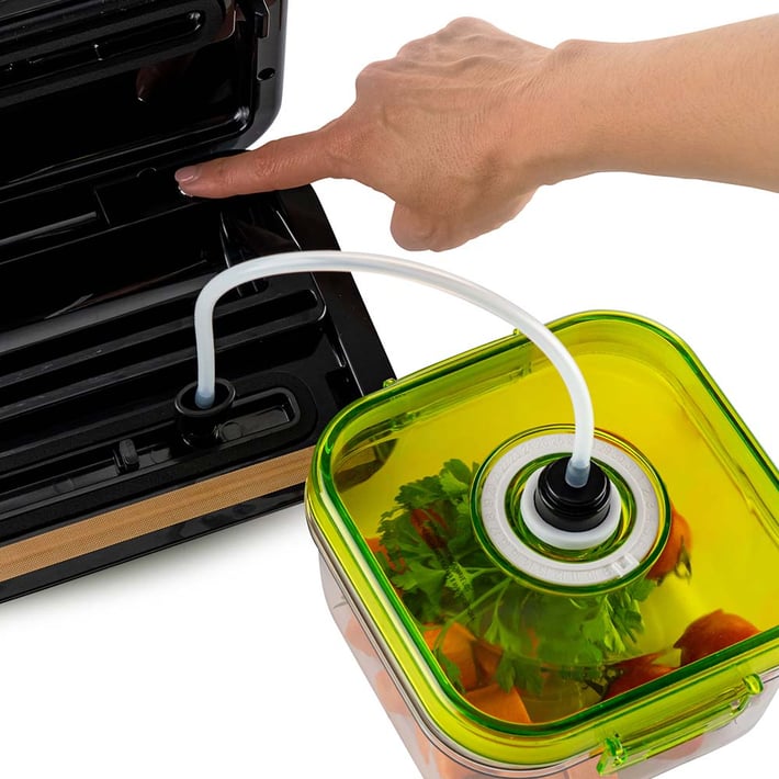 Промо-комплект MUHLER Хладилник SUF166WE + Уред за вакуумиране MV-125