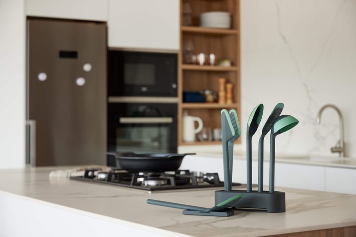 Комплект прибори за готвене Lekue 6 части с поставка