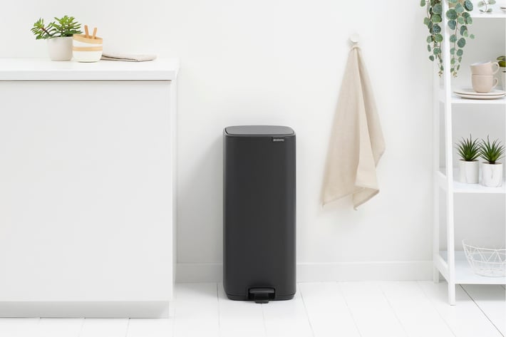 Coș de gunoi Brabantia Bo Pedal 30L, Mineral Infinite Grey