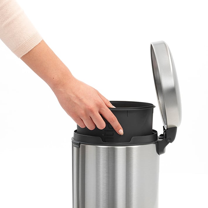 Кош за смет с педал Brabantia NewIcon 5L, Matt Steel