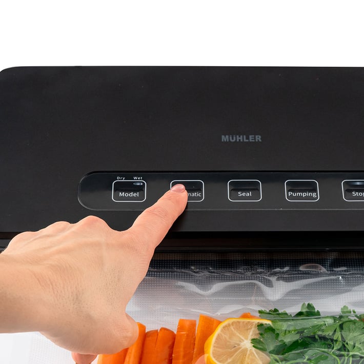 Промо-комплект MUHLER Хладилник SUF166WE + Уред за вакуумиране MV-125