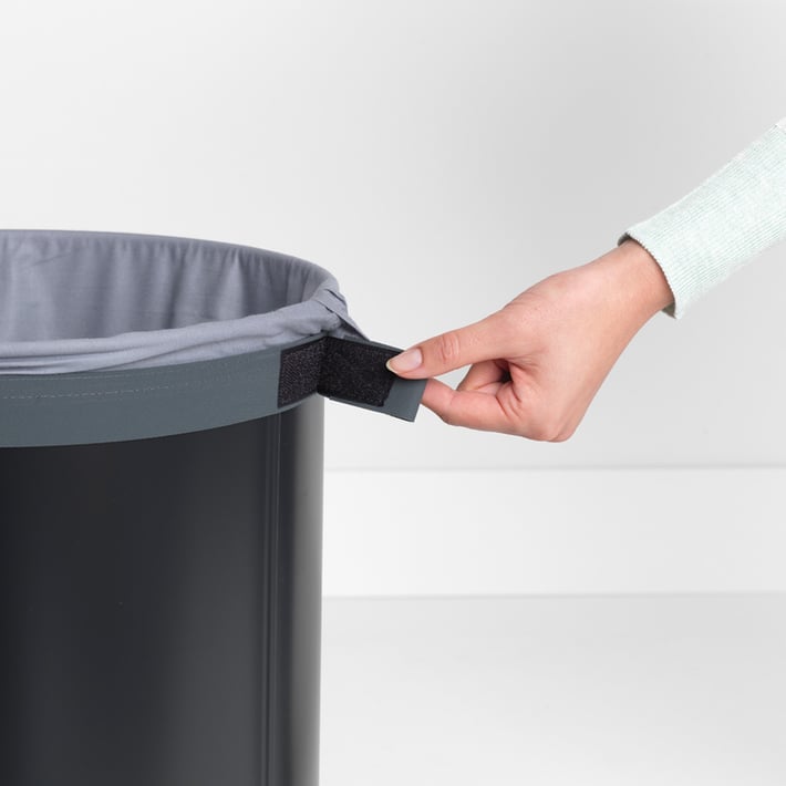 Кош за пране Brabantia 60L, Matt Black, корков капак
