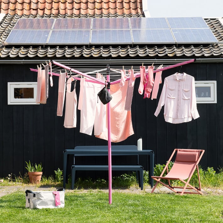 Външен простор Brabantia Lift-O-Matic 50m, метален шип за вкопаване, калъф и торба с щипки, Spring Pink