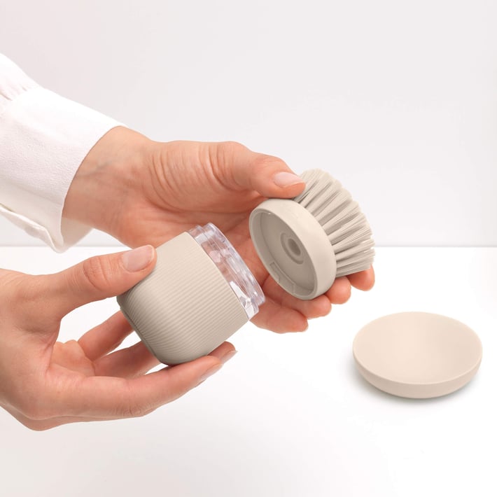 Perie cu dozator pentru săpun lichid Brabantia Soft Beige