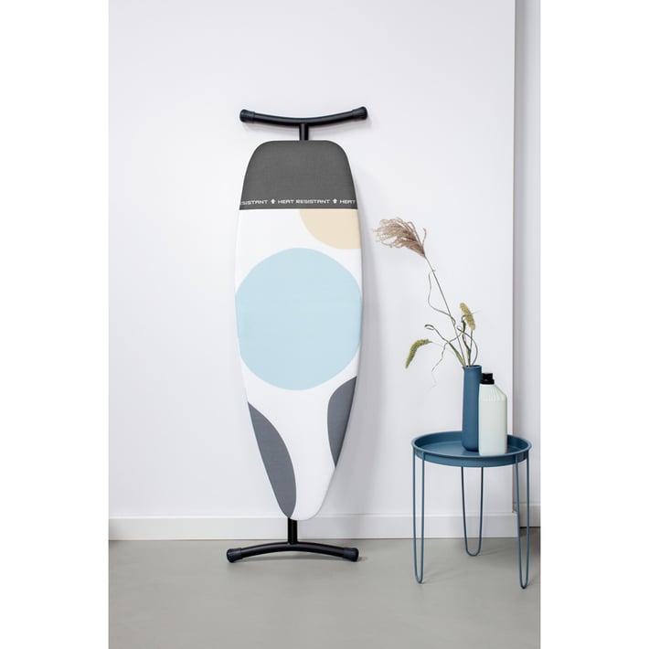 Маса за гладене Brabantia D 135x45cm с топлоустойчива зона за ютия, PerfectFlow Spring Bubbles