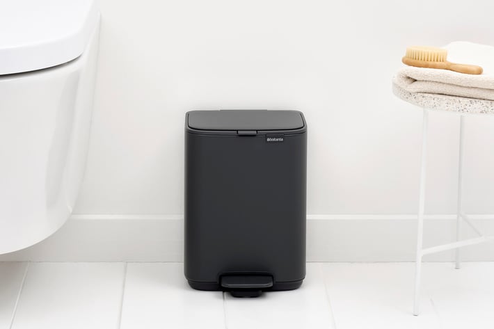 Coș de gunoi Brabantia Bo Pedal 4L, Mineral Infinite Grey