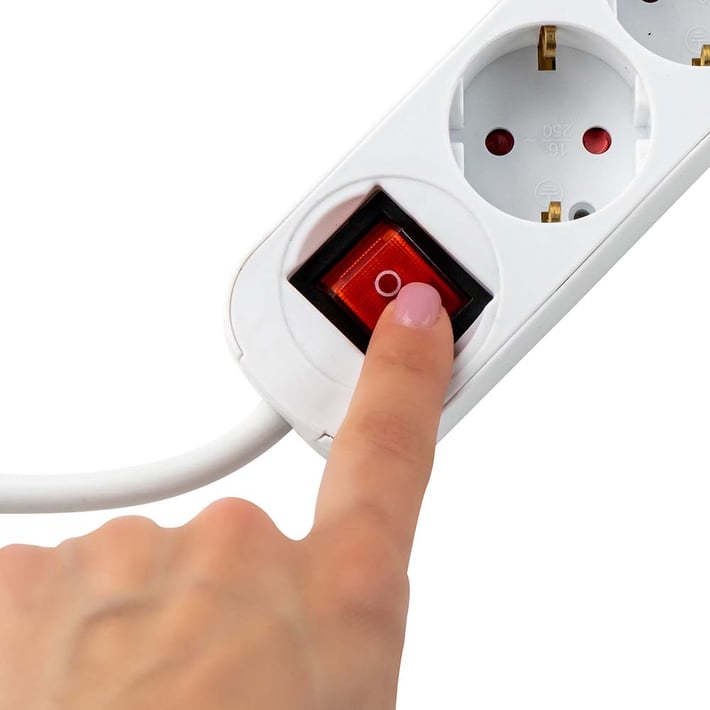 Разклонител  с ключ, 3G и 2 USB  A+C порта