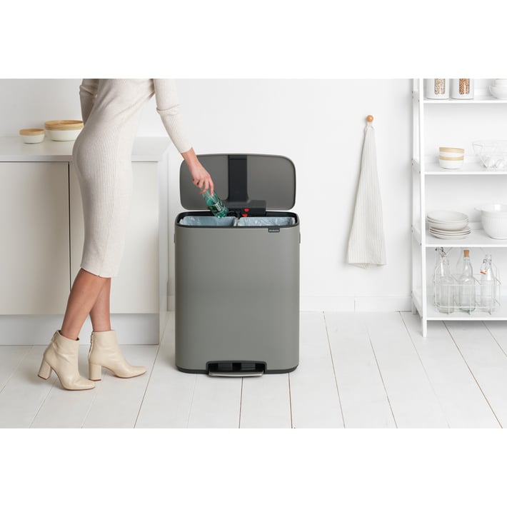 Кош за смет Brabantia Bo Pedal 2x30L, Mineral Concrete Grey