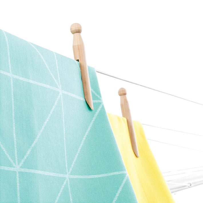 Външен простор Brabantia Lift-O-Matic Advance 60m, метален шиш за вкопаване, калъф, торба за щипки, Metallic Grey