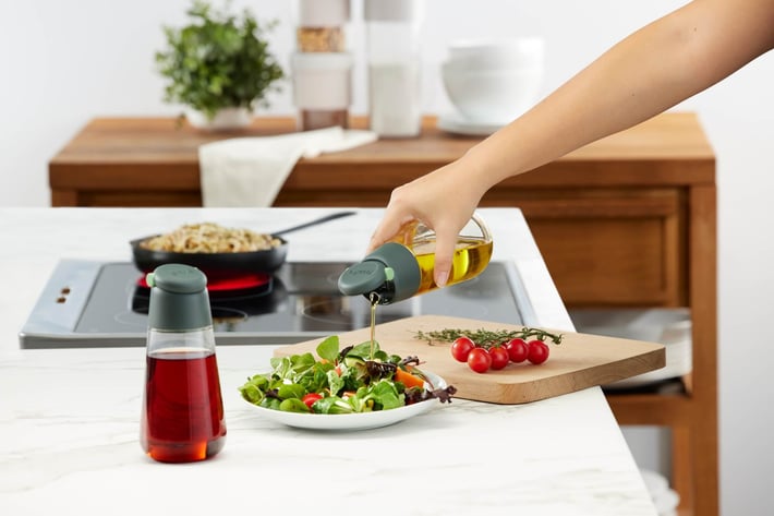 Комплект бутилки Lekue 2 броя, за оцет/мазнина