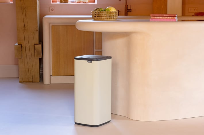 Coș de gunoi Brabantia Bo Touch 30L, Soft Beige