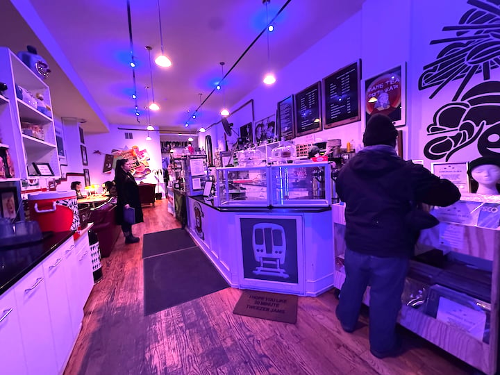 Somebody Else’s Records Brings Curated Vinyl and Live DJ Sets to Standing Passengers