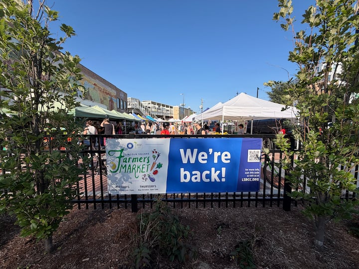 Lincoln Square Farmers Market Returns: Fresh Produce, Local Flavor, and a Tuesday Morning Ritual