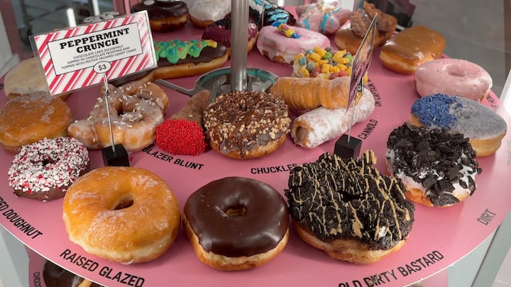 Voodoo Doughnut Opens In Fulton Market