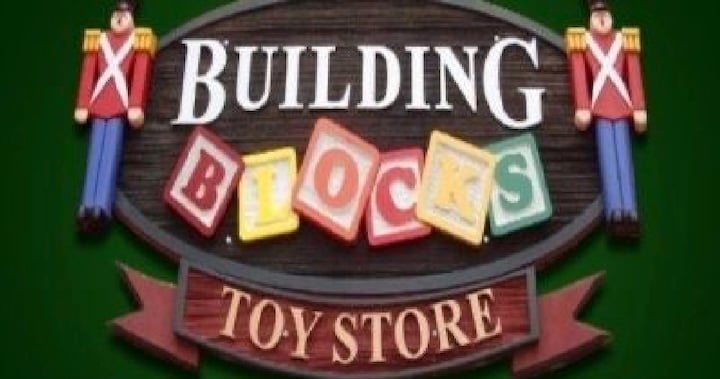 Building Blocks Magic: Chicago’s Toy Haven Makes Holiday Shopping Fun Again