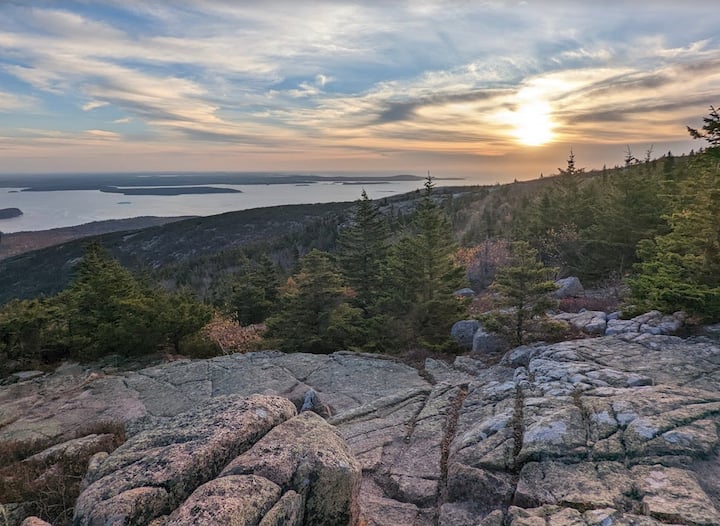 A Stroll Through Acadia National Park & Bar Harbor