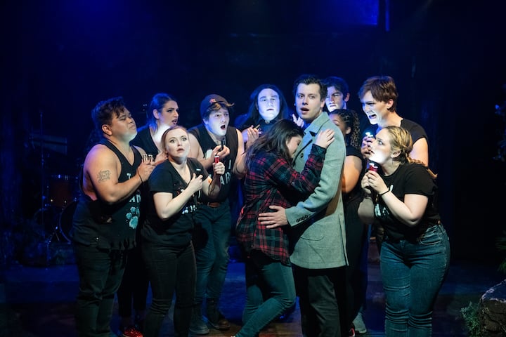 TWIHARD! A Twilight Musical Parody