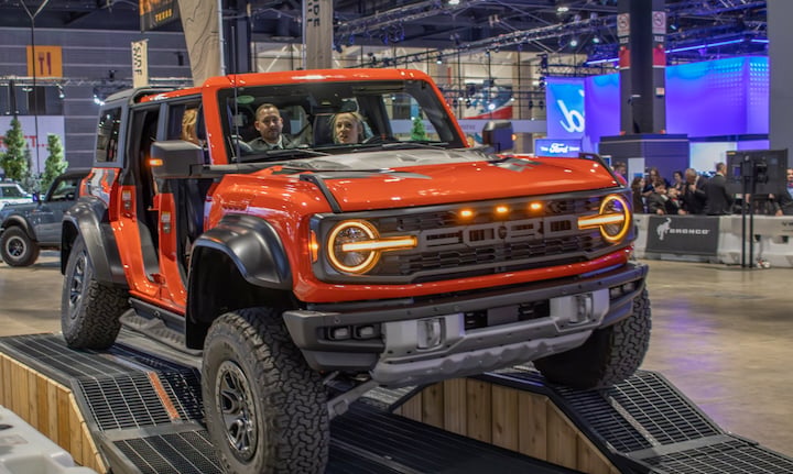 Chicago Auto Show Rolls Into McCormick Place for 117th Edition