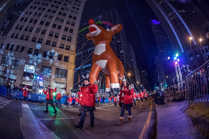 Chicago Shines Bright: Inside the 2025 Magnificent Mile Lights Festival, the Largest Night Parade in America