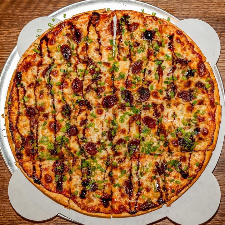 WG Pizzas Hits Lakeview | Chicago’s Best Tavern-Style Pizza Comes to Southport Ave