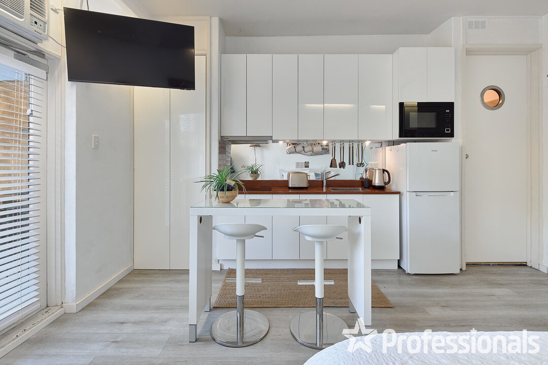 which side of Melbourne is better to live