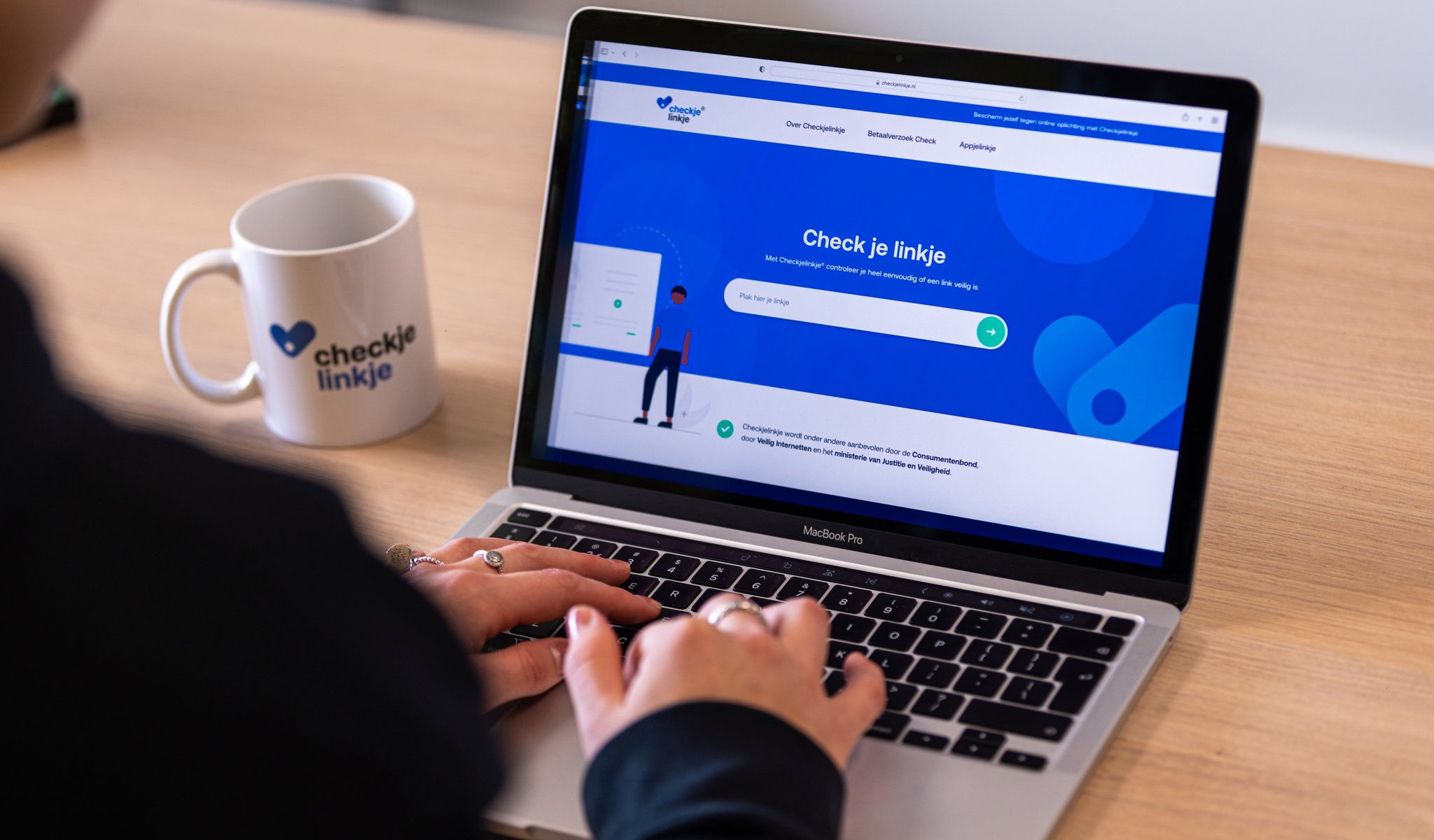 Het Checkjelinkje team helpt je graag