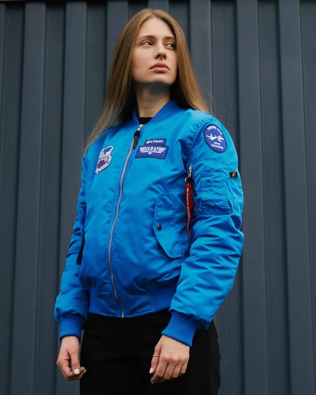 Бомбер MA-1 електрик жіночий з нашивками Olymp