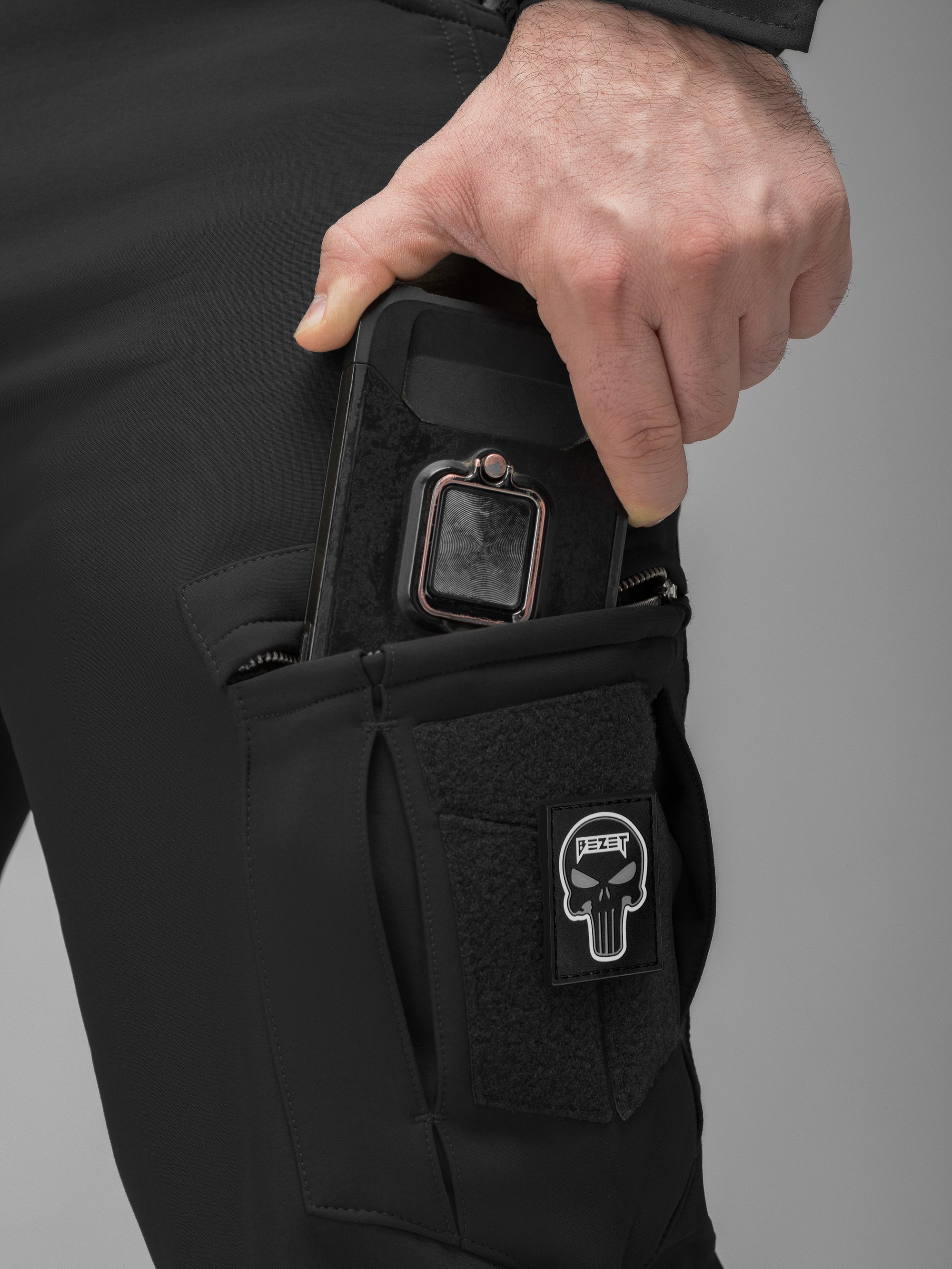Зимові брюки карго тактичні Softshell BEZET Ешелон чорні - Фото 20