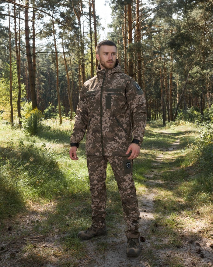 ТАКТИЧЕСКИЙ КОМПЛЕКТ ( КУРТКА SOFTSHELL BEZET OMEGA ПИКСЕЛЬ, ЗИМНИЕ БРЮКИ КАРГО ТАКТИЧЕСКИЕ SOFTSHELL BEZET ЭШЕЛОН ПИКСЕЛЬ)