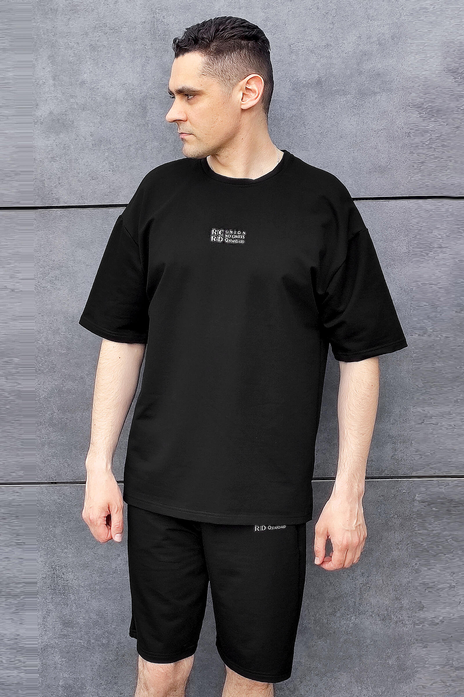 Чоловічий костюм чорний Suns House