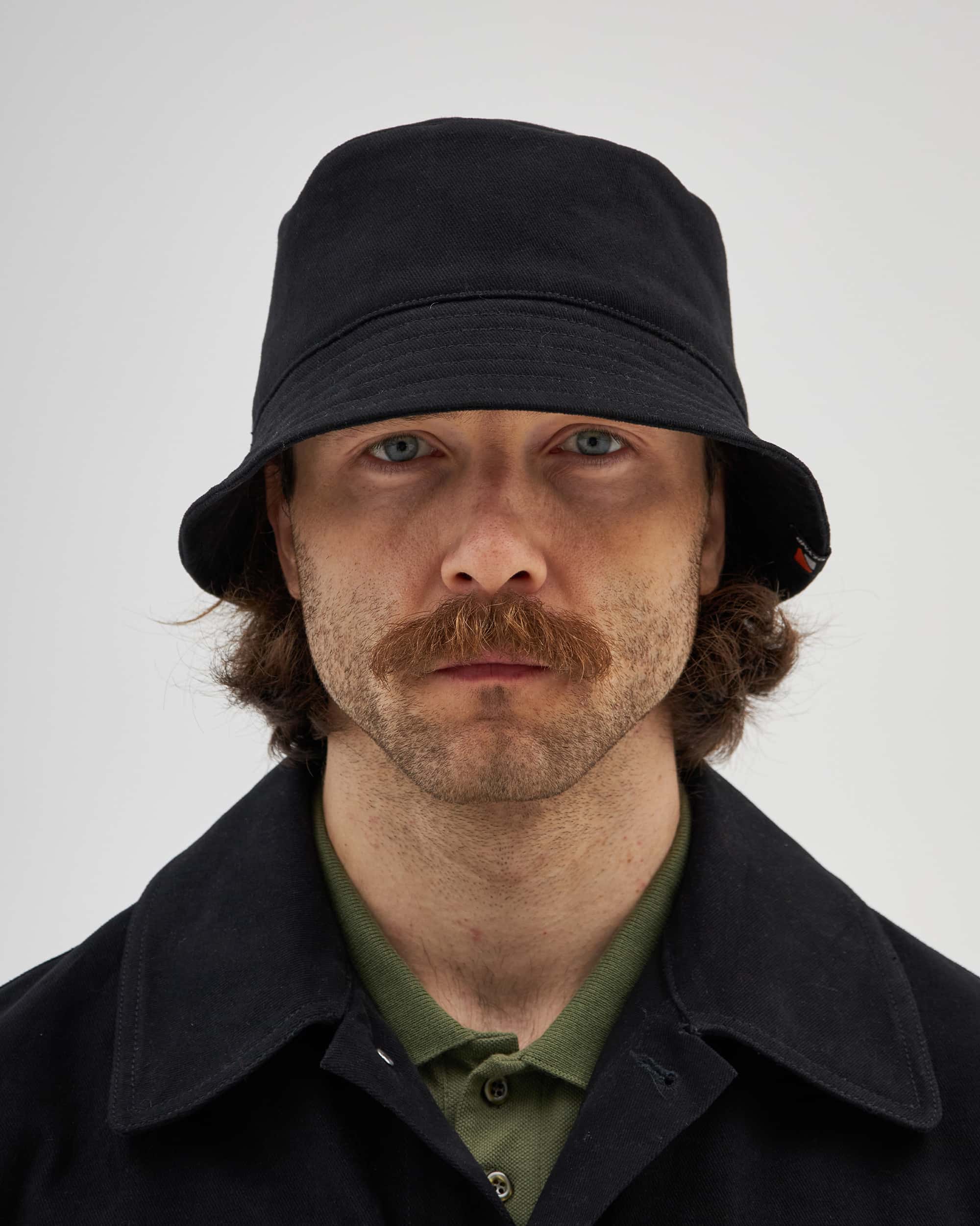 Бакет-панама чорна Olymp