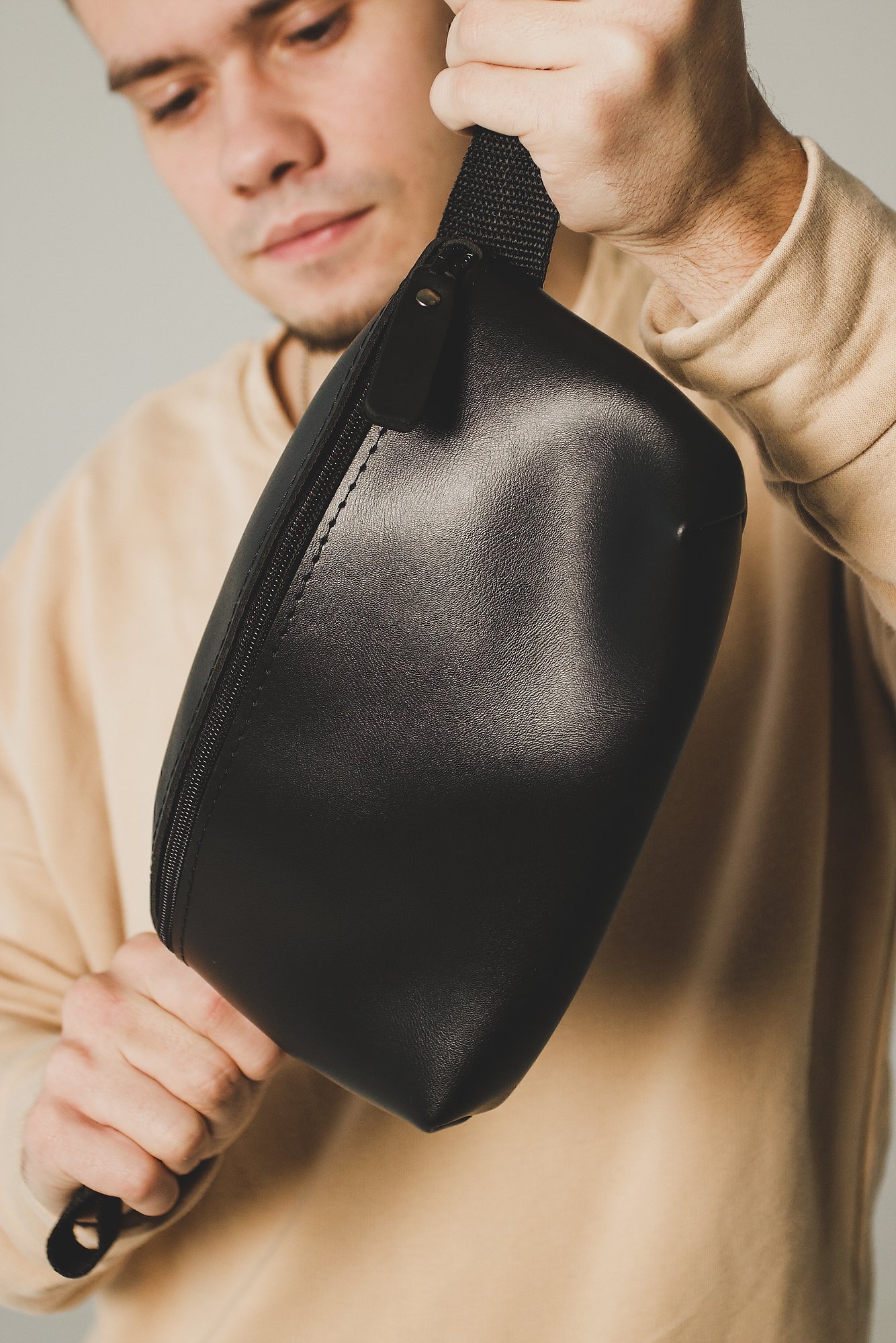 Сумка чоловіча бананка чорна SKILL